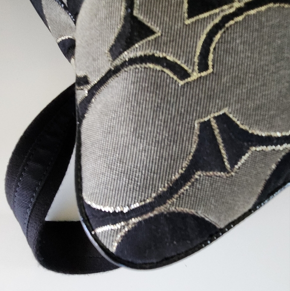 Coach Poppy Signature Hippie Bag - Picture 9 of 14